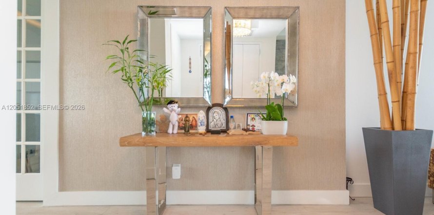 Condominio en Miami, Florida, 4 dormitorios № 2172998