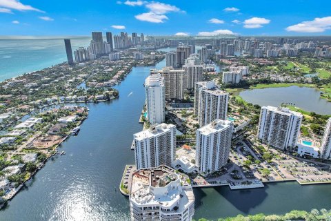 Copropriété à vendre à Aventura, Floride: 2 chambres, 95.04 m2 № 1839600 - photo 5