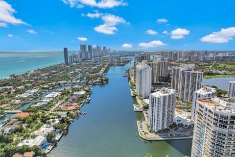 Copropriété à vendre à Aventura, Floride: 2 chambres, 95.04 m2 № 1839600 - photo 8