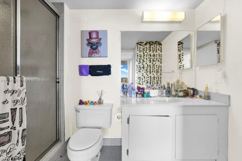 Copropriété à vendre à Aventura, Floride: 2 chambres, 95.04 m2 № 1839600 - photo 18