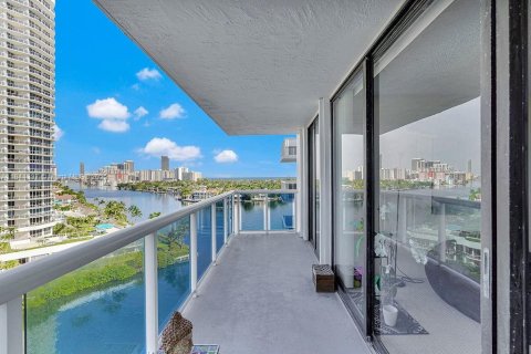 Copropriété à vendre à Aventura, Floride: 2 chambres, 95.04 m2 № 1839600 - photo 25
