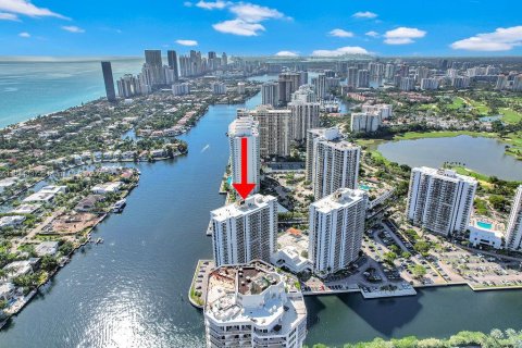 Copropriété à vendre à Aventura, Floride: 2 chambres, 95.04 m2 № 1839600 - photo 6