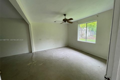 Снять в аренду виллу или дом в Лабель, Флорида 5 спален, 196.21м2, № 2048994 - фото 20