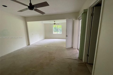 Снять в аренду виллу или дом в Лабель, Флорида 5 спален, 196.21м2, № 2048994 - фото 24