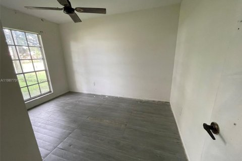 Снять в аренду виллу или дом в Лабель, Флорида 5 спален, 196.21м2, № 2048994 - фото 26