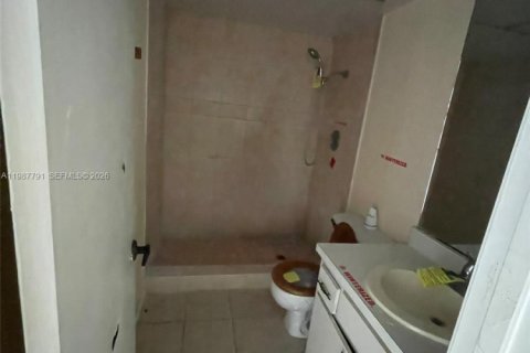 Снять в аренду виллу или дом в Лабель, Флорида 5 спален, 196.21м2, № 2048994 - фото 22