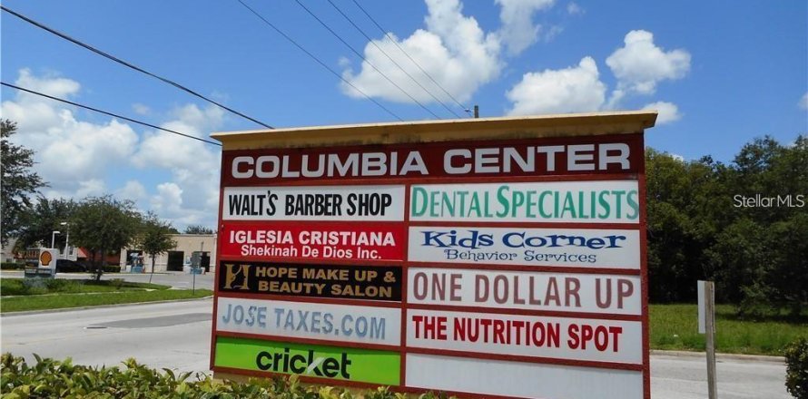 Commercial property in Kissimmee, Florida 91.97 sq.m. № 2266679