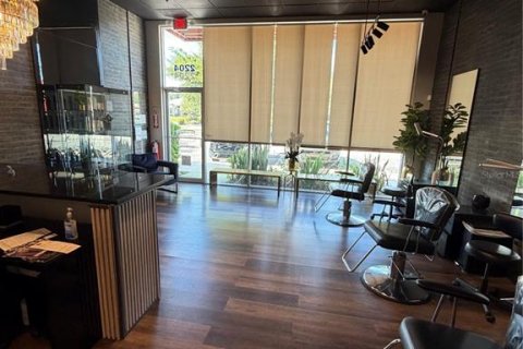 Commercial property in Kissimmee, Florida 91.97 sq.m. № 2266679 - photo 8