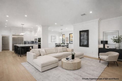 House in Winter Park, Florida 4 bedrooms, 435.06 sq.m. № 2226491 - photo 10