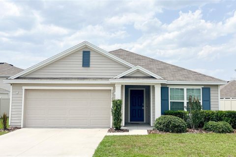 House in High Springs, Florida 3 bedrooms, 150.41 sq.m. № 1771389 - photo 1