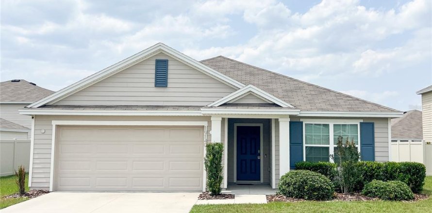 House in High Springs, Florida 3 bedrooms, 150.41 sq.m. № 1771389