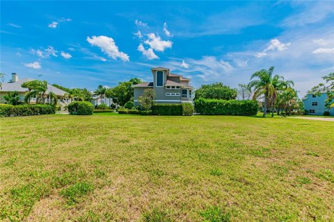 Land in Tarpon Springs, Florida № 247810 - photo 8