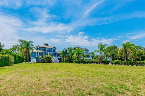 Land in Tarpon Springs, Florida № 247810 - photo 21