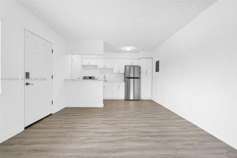 Снять в аренду квартиру в Норт-Майами, Флорида 1 спальня, 69.68м2, № 2011044 - фото 17