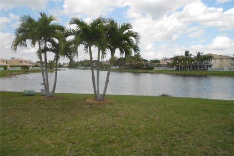 Villa ou maison à vendre à Weston, Floride: 4 chambres, 176.7 m2 № 1976651 - photo 8