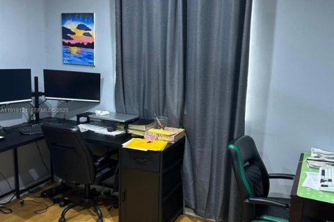 Villa ou maison à vendre à Weston, Floride: 4 chambres, 176.7 m2 № 1976651 - photo 28