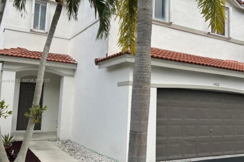 Villa ou maison à vendre à Weston, Floride: 4 chambres, 176.7 m2 № 1976651 - photo 4