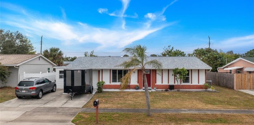 Casa en North Port, Florida 2 dormitorios, 114.08 m2 № 1559801