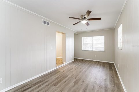 House in Tampa, Florida 3 bedrooms, 123.65 sq.m. № 1771109 - photo 7