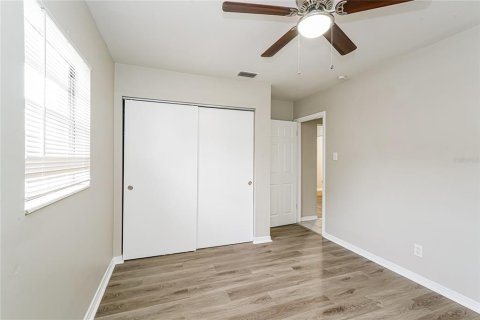 House in Tampa, Florida 3 bedrooms, 123.65 sq.m. № 1771109 - photo 13