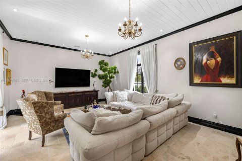 Снять в аренду виллу или дом в Майами, Флорида 7 спален, 561.59м2, № 2031153 - фото 18