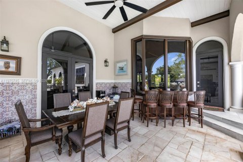 Снять в аренду виллу или дом в Майами, Флорида 7 спален, 561.59м2, № 2031153 - фото 21