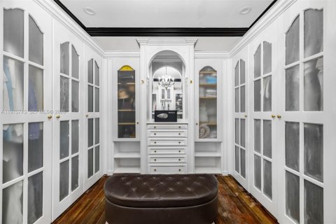 Снять в аренду виллу или дом в Майами, Флорида 7 спален, 561.59м2, № 2031153 - фото 13