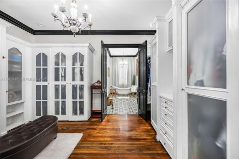 Снять в аренду виллу или дом в Майами, Флорида 7 спален, 561.59м2, № 2031153 - фото 12