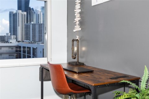 Copropriété à louer à Sunny Isles Beach, Floride: 1 chambre, 92.9 m2 № 2066559 - photo 3