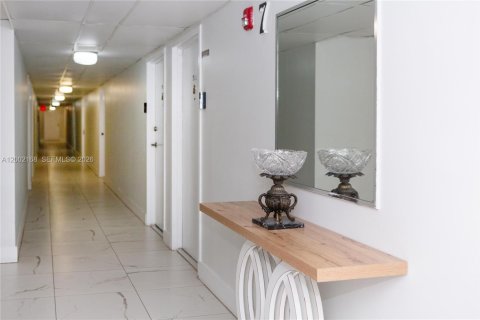 Copropriété à louer à Sunny Isles Beach, Floride: 1 chambre, 92.9 m2 № 2066559 - photo 12