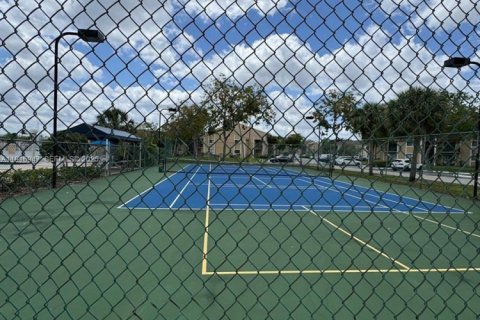 Adosado en alquiler en Pembroke Pines, Florida, 2 dormitorios, 103.4 m2 № 1973709 - foto 14