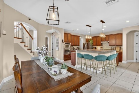 House in Tampa, Florida 4 bedrooms, 356.09 sq.m. № 2092954 - photo 15