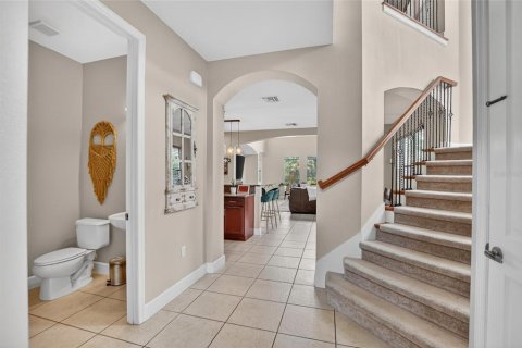 House in Tampa, Florida 4 bedrooms, 356.09 sq.m. № 2092954 - photo 11