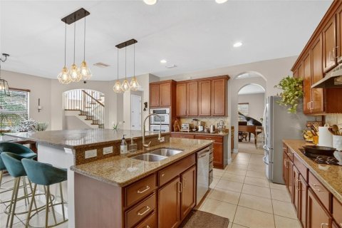 House in Tampa, Florida 4 bedrooms, 356.09 sq.m. № 2092954 - photo 18