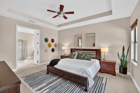 House in Tampa, Florida 4 bedrooms, 356.09 sq.m. № 2092954 - photo 29