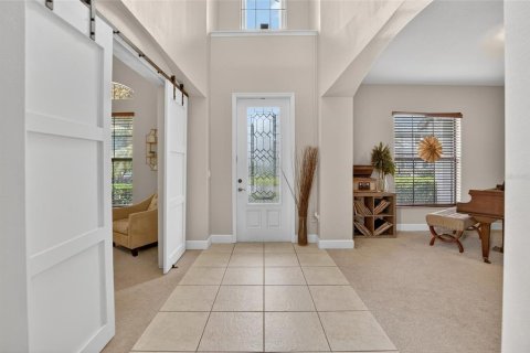 House in Tampa, Florida 4 bedrooms, 356.09 sq.m. № 2092954 - photo 5