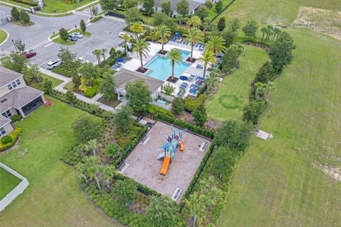 House in Apopka, Florida 4 bedrooms, 379.41 sq.m. № 2226738 - photo 7