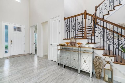 House in Apopka, Florida 4 bedrooms, 379.41 sq.m. № 2226738 - photo 13
