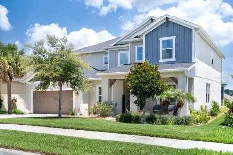 House in Apopka, Florida 4 bedrooms, 379.41 sq.m. № 2226738 - photo 10