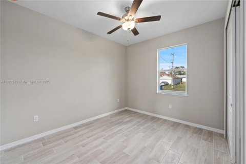 Casa en venta en Lehigh Acres, Florida, 3 dormitorios № 1930940 - foto 19