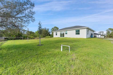 Casa en venta en Lehigh Acres, Florida, 3 dormitorios № 1930940 - foto 26