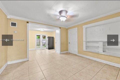 Купить виллу или дом в Майами, Флорида 3 спальни, 101.82м2, № 2023818 - фото 12