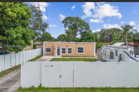 Купить виллу или дом в Майами, Флорида 3 спальни, 101.82м2, № 2023818 - фото 3