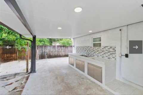 Купить виллу или дом в Майами, Флорида 3 спальни, 101.82м2, № 2023818 - фото 19