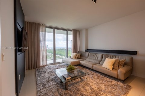 Condominio en venta en North Miami Beach, Florida, 2 dormitorios, 104.33 m2 № 1992904 - foto 5