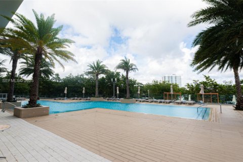 Condominio en venta en North Miami Beach, Florida, 2 dormitorios, 104.33 m2 № 1992904 - foto 28