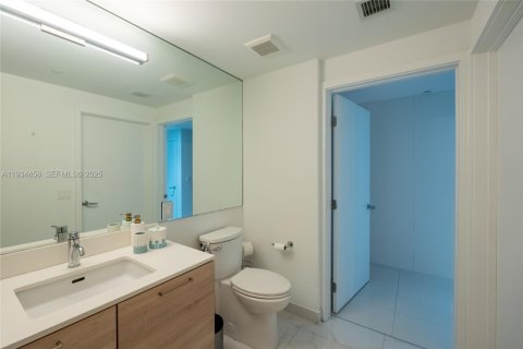 Condominio en venta en North Miami Beach, Florida, 2 dormitorios, 104.33 m2 № 1992904 - foto 19
