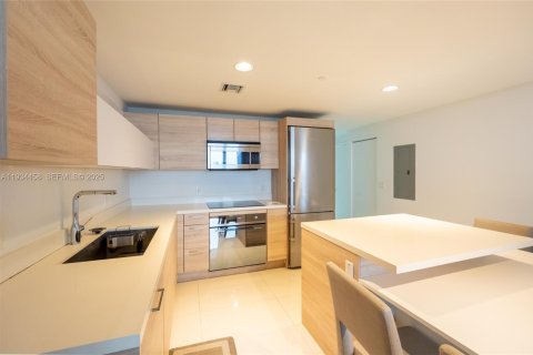 Condominio en venta en North Miami Beach, Florida, 2 dormitorios, 104.33 m2 № 1992904 - foto 8
