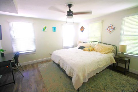 Casa en alquiler en Tampa, Florida, 3 dormitorios, 104.79 m2 № 1849557 - foto 10