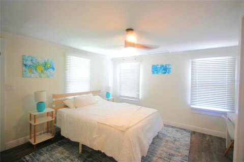 Casa en alquiler en Tampa, Florida, 3 dormitorios, 104.79 m2 № 1849557 - foto 13
